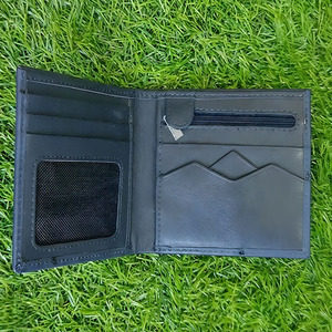 กระเป๋าสตางค์หนังแท้ลายพรีเมียมสำหรับผู้ชาย ดีไซน์หรูหราหลากหลายแบบ กระเป๋าสตางค์แบบพับสองตอนสำหรับผู้ชาย มีตัวเลือกสีให้เลือกหลากหลาย - Product Image 2