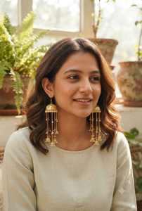 Boucles d'oreilles pendantes en forme de cloche plaquées or avec perles d'imitation, style ethnique pour femmes, pour mariage et mode - Product Image 5