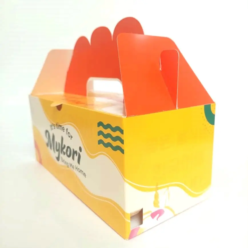 फास्ट-फूड रेस्तरां के लिए हैंडल पेपर ऑयल प्रतिरोधी खाद्य ग्रेड खाद्य वितरण बॉक्स के साथ कस्टम आकार उपलब्ध चिकन बॉक्स