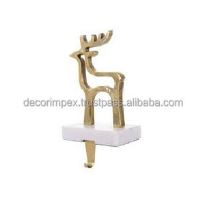 Pièce maîtresse antique en forme de cerf et cintre mural pour vêtements, porte-clés en métal - Product Image 5