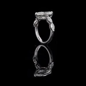 Anillo de Compromiso AMBER JEWELS T-1 con Diamante Radiante, Unisex, Clásico, Solitario, con Engaste de Puntas, Certificado IGI, Banda de Oro de Lujo - Product Image 3