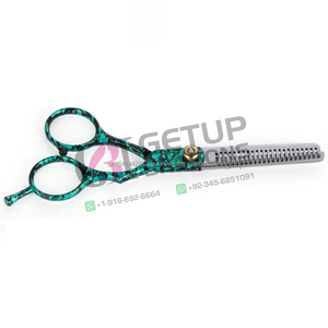 Tijeras de Peluquería Profesionales de Alta Calidad, de Acero Inoxidable con Mango de Goma, para Diestros, de 6 Pulgadas - Product Image 6
