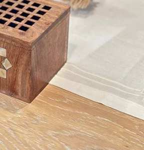 Caja de Incienso Bakhoor Tradicional de Madera con Incrustaciones Decorativas - Product Image 3
