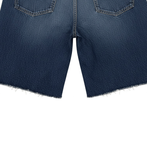 Shorts de Mezclilla con Pedrería de Alta Calidad, Fabricación OEM, Tela de Origen Avanzado, Colocación Precisa de Cristales - Product Image 6