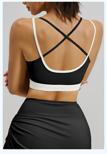 Black Seamless Sports Bra Scoop Neck Medium Support Yoga Bra For Women - Product Image 6
