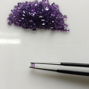 อเมทิสต์แอฟริกันธรรมชาติ 2.0 มม. ทรงสี่เหลี่ยมเจียระไนแบบสเต็ปคัท สีม่วง คุณภาพดีที่สุด พลอยเม็ดเดี่ยวสำหรับทำเครื่องประดับ - Product Image 2