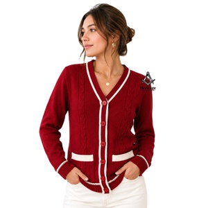 Regalia Masónica Herencia Delta Sigma Soror, Cárdigan Acrílico para Mujer con Bordado Rojo y Blanco |   Sororidad Delta Sigma Bordada - Product Image 1