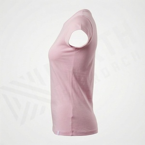 เสื้อยืดผู้หญิงผ้าฝ้ายพิมพ์โลโก้ตามสั่งขายดี ระบายอากาศได้ดี ดีไซน์สวยสไตล์ฮีโร่ แฟชั่นทันสมัย - Product Image 3