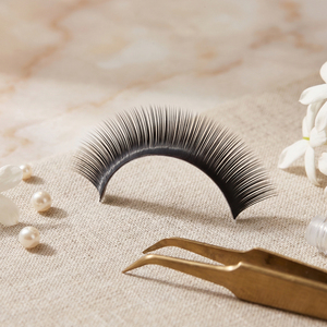 [Lashya] Pestañas de Volumen Ruso PBT con Curvatura B/C/CC/D y Fácil Creación de Abanicos, Bandejas de Pestañas Individuales de Marca Privada - Product Image 5