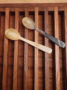 ช้อนเสิร์ฟทำมือจากเขาควาย เป็นมิตรกับสิ่งแวดล้อม อุปกรณ์ครัวจากธรรมชาติ ช้อนเสิร์ฟสลัด ผู้จำหน่ายขายส่ง - Product Image 3