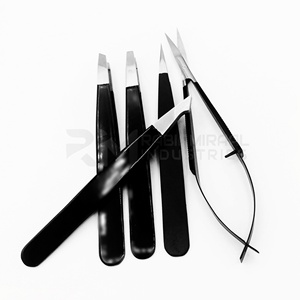 Producto de Primera Categoría RMI, Juego de Pinzas para Cejas de Acero Inoxidable con 4 Puntas Diferentes, Punta Plateada, Recubrimiento en Polvo Negro - Product Image 3