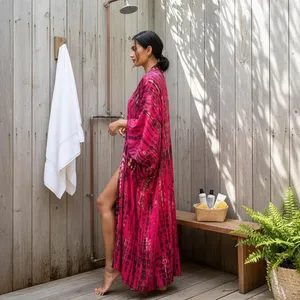 Robe kimono bohème rose tie-dye pour femme, longue, tenue de plage, tenue de vacances, tenue de resort - Product Image 5