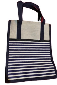 Sac fourre-tout personnalisé en toile de jute et coton avec nouveau logo, motif et lettres promotionnels sur mesure - Product Image 2