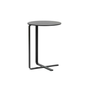 Table en laiton massif, fabriquée à la main par des artisans qualifiés, pour un design d'intérieur luxueux, destinée à la salle à manger ou au salon, à des fins décoratives. - Product Image 2