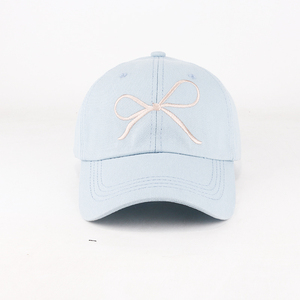 หมวกเบสบอลผ้าฝ้าย 6 แผงแบบกำหนดเองสำหรับผู้ชาย หมวกวิ่งกลางแจ้งสำหรับฤดูใบไม้ผลิ ปักโลโก้ตามสั่ง สีพื้น หมวกทรงสปอร์ตคลาสสิก - Product Image 3