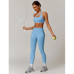 Ensemble de yoga côtelé pour femme – Confortable, en tissu texturé, avec soutien-gorge de sport et leggings taille haute en maille gaufrée nid d'abeille, en nylon et élasthanne - Product Image 6