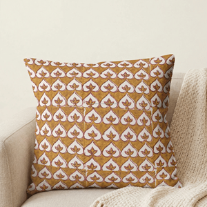 Housse de coussin imprimée Cœurs Héritages, faite à la main, motif Jaipuri Block Print avec élégant design Cœur Buta pour canapé - Product Image 1
