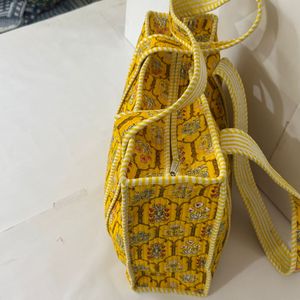 Bolso Tote con Cadena y Estampado Floral Amarillo Pintado a Mano, con Cierre de Cremallera, Estilo Bohemio, para Uso Diario, Todas las Temporadas - Product Image 2