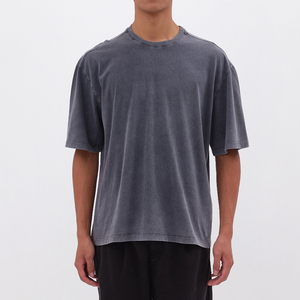 T-shirt vierge pour homme à coupe ample, en tissu épais de haute qualité, à épaules tombantes, personnalisable avec marque privée - Product Image 3