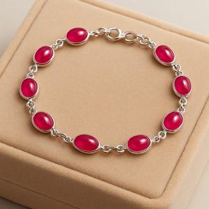 กำไลข้อมือทับทิมแดงธรรมชาติแท้ เงินแท้ ทำมือ รูปไข่ ของขวัญเครื่องประดับอัญมณีสำหรับเธอ เครื่องประดับหรูหรา - Product Image 1