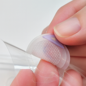 Parches K-Beauty Microdart para Manchas Oscuras con Ácido Hialurónico y Niacinamida, Película de Soporte EZ Touch para el Rostro - Product Image 6