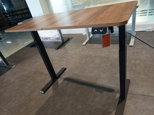 Bureau de travail réglable en hauteur en bois, table d'ordinateur réglable en hauteur, pieds en métal noir, poste de travail moderne pour bureau, bureau assis-debout - Product Image 3