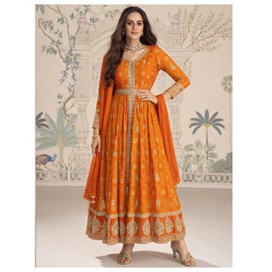 Vestido Anarkali de Diseñador Sayuri Sakshi, en Seda Chinon con Bordado y Estampado Digital, Compre Directamente del Proveedor - Product Image 1