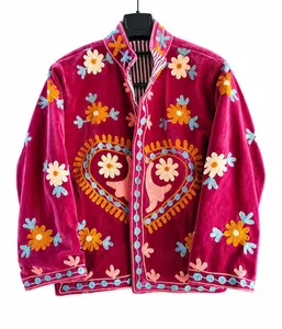 Veste en velours Suzani réversible faite à la main pour femmes |   Veste ethnique brodée de fleurs 100% coton en gros - Product Image 1