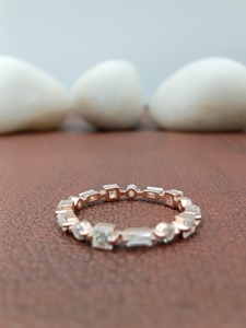 แหวนแต่งงานทรงเจ้าหญิงทันสมัยจาก D'VINS JEWELS ประดับเพชรทรงบริลเลียนต์สี D ขาว โรสโกลด์ เพชรเพาะเลี้ยงในห้องปฏิบัติการ พร้อมใบรับรอง - Product Image 5