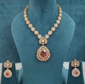 Conjunto de Collar y Pendientes de Piedra Doble de Moissanita Polki de Calidad Premium, Perfecto para Bodas, Compromisos, Fiestas y Trajes Étnicos - Product Image 6