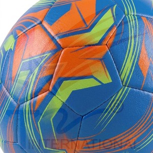 Balón de Fútbol con Patrón Azul, Naranja y Verde, Resistente, para Entrenamiento, 0.4-0.45 kg, Caja de Cartón - Product Image 2
