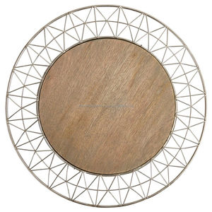 Assiette de chargeur en bois de style vintage fabriquée avec un design traditionnel, parfaite pour les célébrations sur le thème de la ferme rustique et du pays - Product Image 3