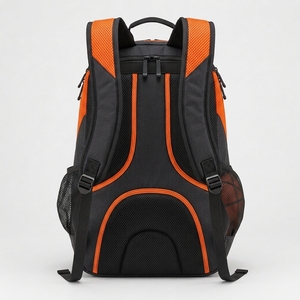 Sac à dos de basketball fabriqué avec un tissu léger et résistant, plusieurs compartiments, bretelles confortables et rangement pratique - Product Image 6