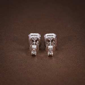 Elegantes Pendientes de Diamante Cultivado en Laboratorio con Corte Esmeralda y Halo, 1.59CT de Peso Total, Diamantes Certificados F-G VVS VS, Joyería para Mujer - Product Image 4