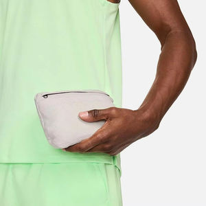 Veste coupe-vent en toile confortable à prix abordable pour l'hiver, avec logo frontal, style streetwear, haute qualité, faible MOQ, en stock - Product Image 6