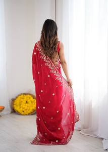 Nouveau Saree HENIXA CREATION en Georgette de Soie Havy Fendy avec Broderie de Fil et Sequins, Coupe Slim, Idéal pour Fêtes et Mariages - Product Image 1