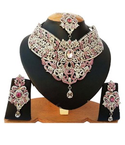 Antique Style <b>Crystal</b> Rhinestone Handmade Flower Design Jewelry Necklace Earrings Maang Tikka <b>Set</b> Gold Engagement Party - Product Image 1