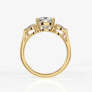 Anillo de compromiso de tres piedras con diamante cultivado en laboratorio de corte cojín y piedras laterales en forma de pera, clásico para mujer, ideal para fiestas y cumpleaños, venta al por mayor. - Product Image 5