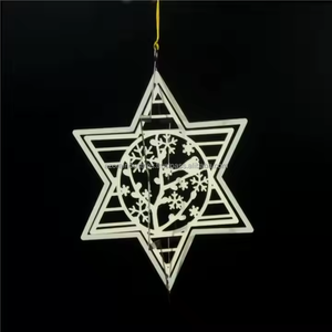 Adornos personalizados para árboles de Navidad Grabado de acero inoxidable Grabado de metal Decoraciones colgantes de Navidad - Product Image 1