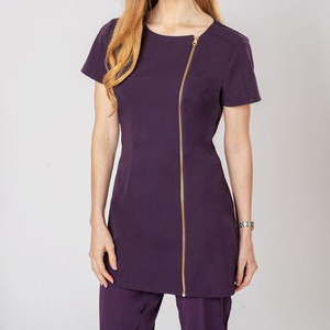Tunique d'uniforme de salon de beauté et de spa unisexe personnalisée avec tissu respirant 65% polyester 35% coton - Product Image 4