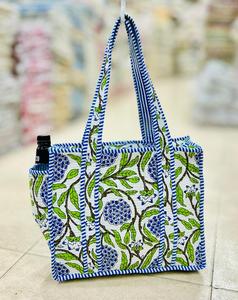 Quilted Cotton Tote <b>Bag</b> Floral Print Shopping Carryall Zipper Market <b>Bag</b> for Daily Travel Beach Use - Product Image 2