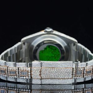 Reloj de Lujo para Hombre Splendid Gilt Jewelry con Moissanita, 28 mm, Acero Inoxidable, Movimiento Analógico ETA, Cristal de Zafiro, Cierre Oculto, 10 m - Product Image 2