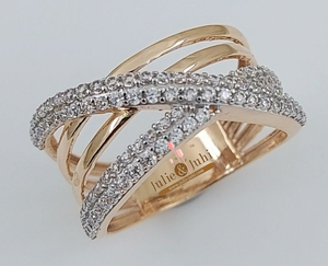 Anillo Encantador para Mujer, Oro de 18k, Acabado Elegante, Accesorio Sencillo pero Sofisticado para Elevar el Estilo Diario, de la India - Product Image 1