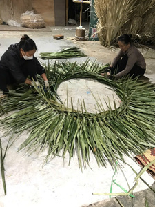 Parasol pliant en chaume de 2,6 m, exportateur du Vietnam, approvisionnement stable depuis le Vietnam - Product Image 4