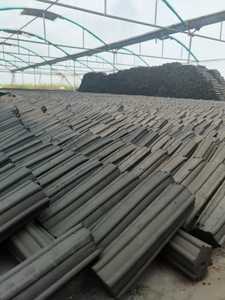 Charbon de coco en briquettes hexagonales en vrac pour barbecue et restauration - Product Image 2