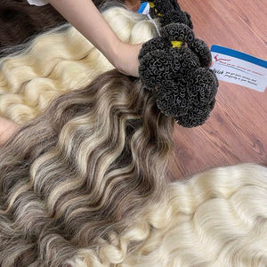 Extensiones de Cabello con Punta en U de Queratina Ondulada Más Vendidas en Muchos Colores, Cabello Humano Vietnamita 100%, Muy Suave y Sedoso - Product Image 1