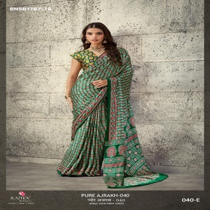 Fournisseur de collections de saris en satin modal de haute qualité avec imprimé Ajrakh de Surat, à prix de gros, pour la mode féminine. - Product Image 1