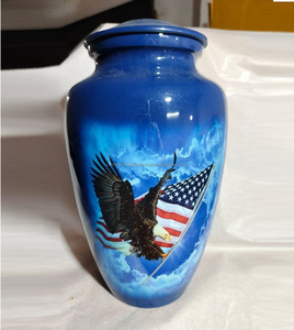 Urna de cremación de aluminio personalizada al por mayor de alta calidad para cenizas humanas urnas de cremación de recuerdo personalizadas de Metal para cenizas de mascotas - Product Image 1
