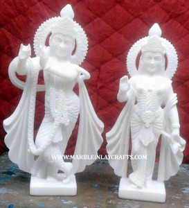 Belle statue en marbre blanc poli du dieu et de la déesse hindous Radha et Krishna, main en position de bénédiction, utilisée pour le culte et la décoration de la maison - Product Image 3