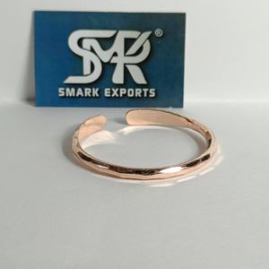 Brazalete Abierto Tradicional de Cobre Sólido Forjado a Mano, Metal Martillado, Ajustable, Ligero, Acabado Antiguo/Pulido, Unisex - Product Image 4